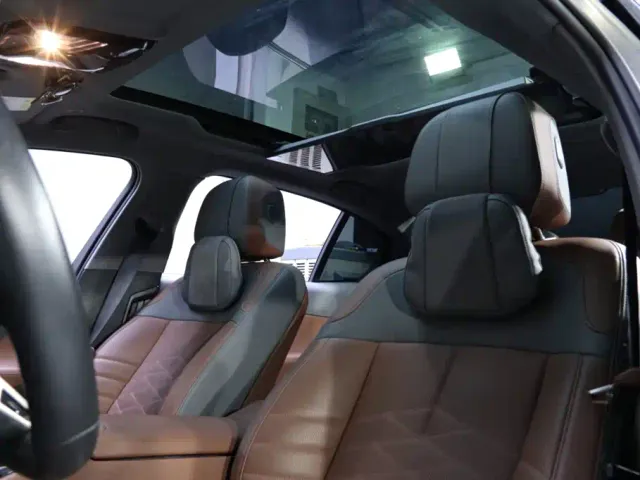 BMW i5 — Фото автомобиля 17