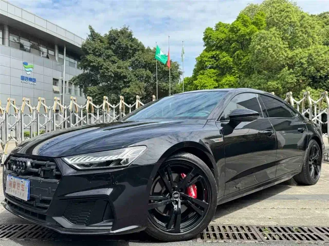 Фотография автомобиля — Audi A7L