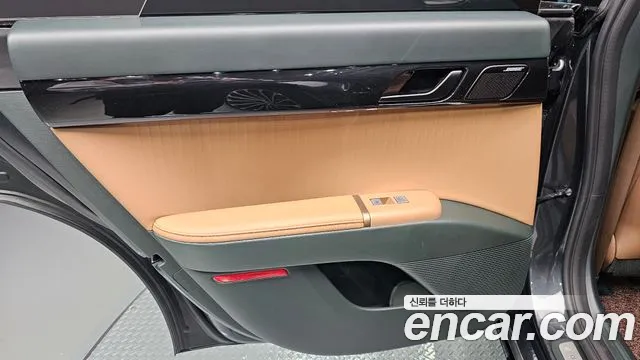 Hyundai Grandeur GN7 — Фото автомобиля 14