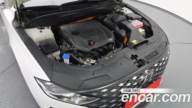 Hyundai Grandeur Grandeur (New) Hybrid — Фото автомобиля 9