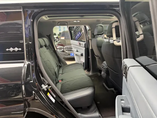 BYD FangChengBao Leopard 5 — Фото автомобиля 16