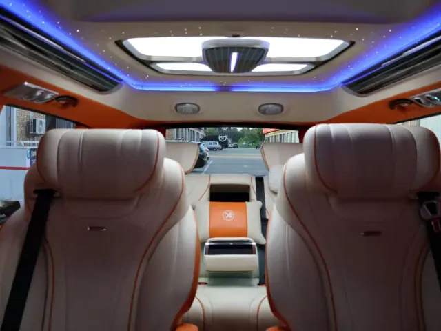 Mercedes-Benz V-Class — Фото автомобиля 12