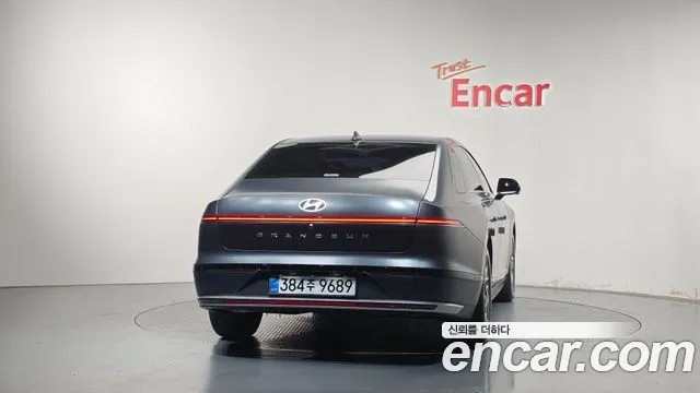 Hyundai Grandeur GN7 — Фото автомобиля 4