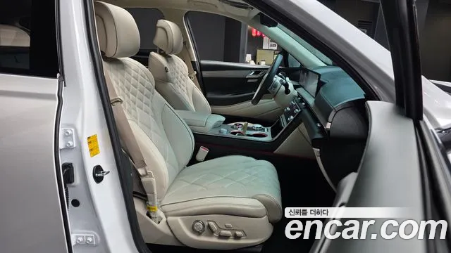 Genesis GV80 — Фото автомобиля 11