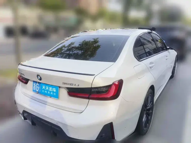 BMW 3 Series — Фото автомобиля 5
