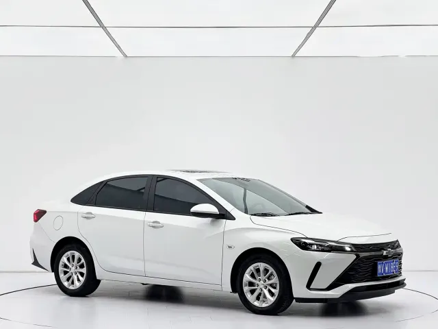Chevrolet Monza — Фото автомобиля 3