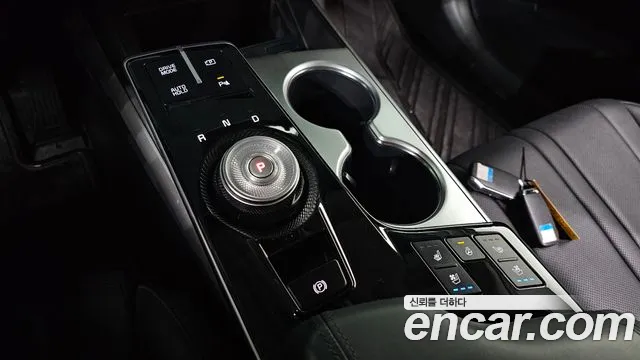 Kia K8 — Фото автомобиля 12