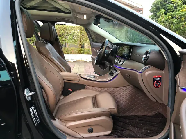 Mercedes-Benz E-Class — Фото автомобиля 15