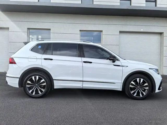 Volkswagen Tiguan L — Фото автомобиля 7