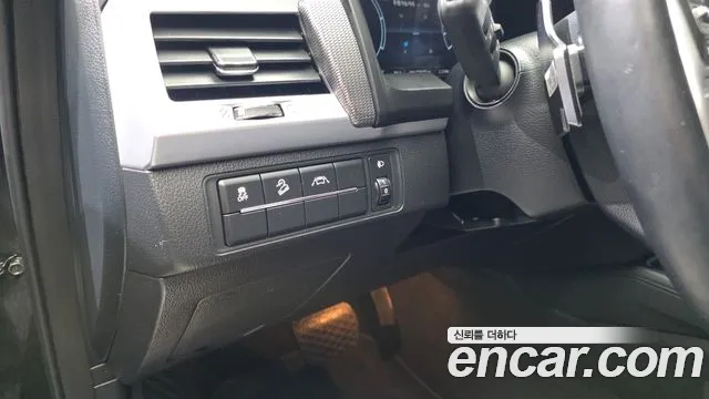 KG_Mobility_Ssangyong Rexton All Rexton Дизель 2.2 4WD — Фото автомобиля 24