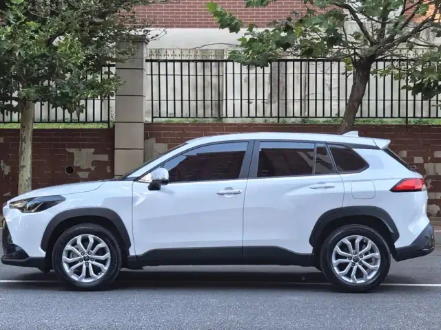 Toyota Frontlander — Фото автомобиля 16