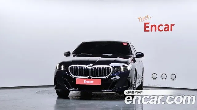 BMW 5-Series 5 серия (G60) 530i xDrive M Sport — Фото автомобиля 3