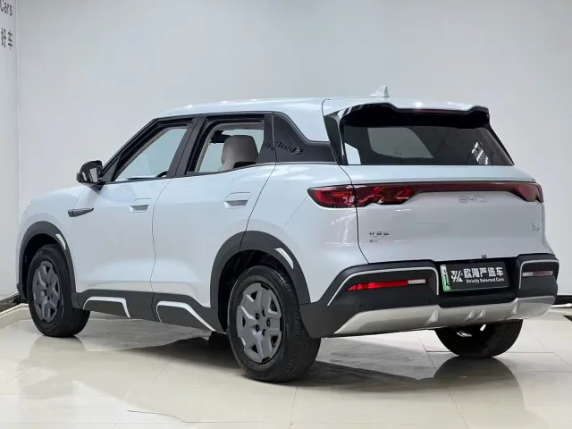 BYD Yuan UP — Фото автомобиля 4