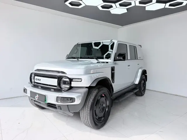Фотография автомобиля — iCAR V23