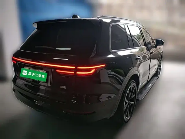 Li Auto ONE — Фото автомобиля 9