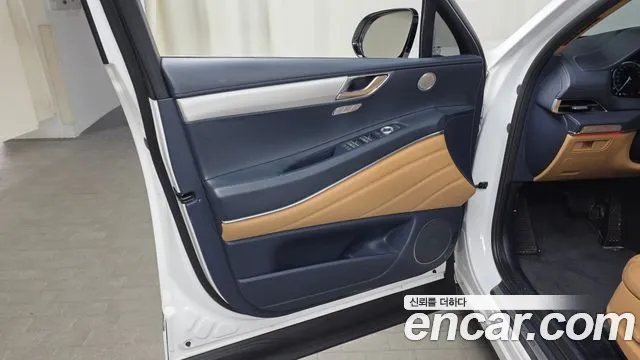 Genesis GV80 2.5T Бензин AWD — Фото автомобиля 23