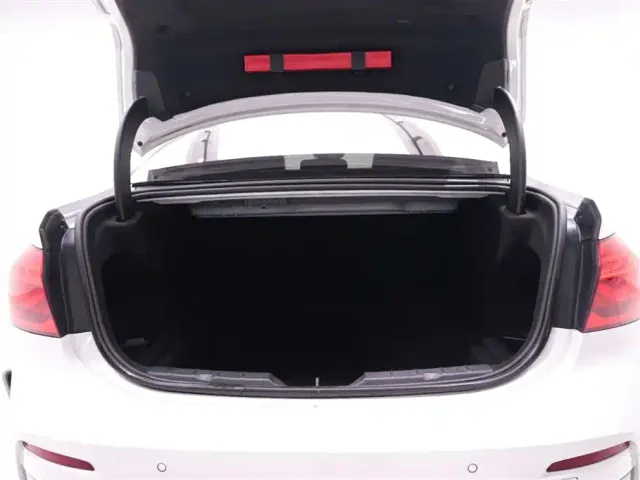 BMW 1 Series — Фото автомобиля 8