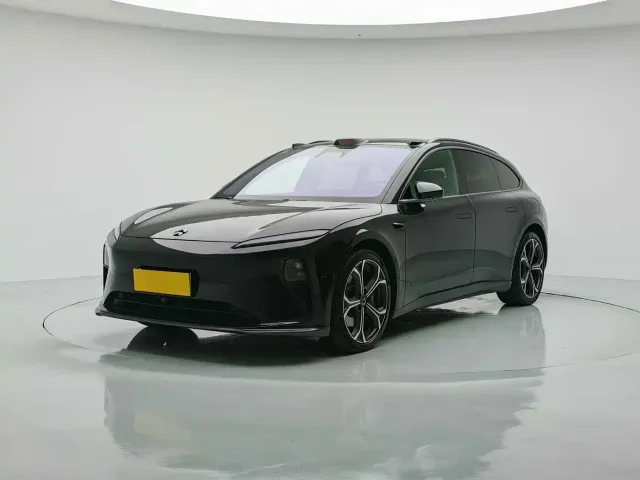 Фотография автомобиля — Nio ET5 Touring