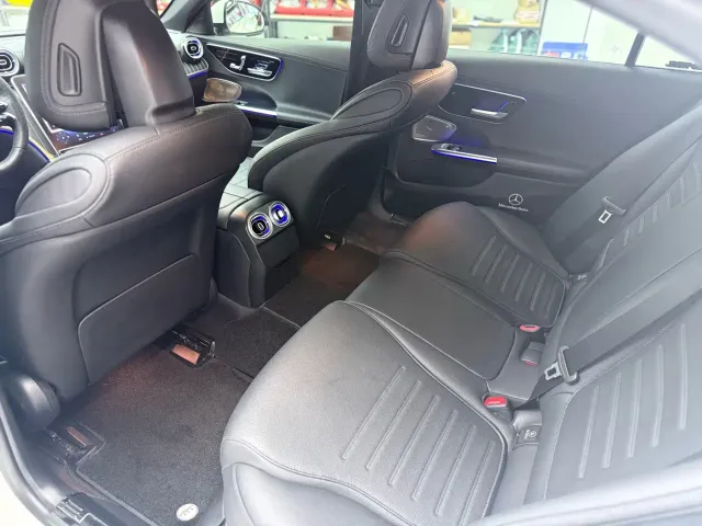 Mercedes-Benz C-Class — Фото автомобиля 7