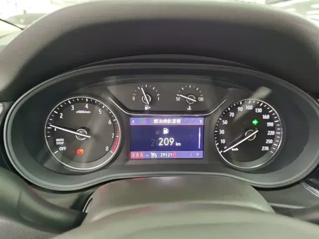 Buick Regal — Фото автомобиля 11