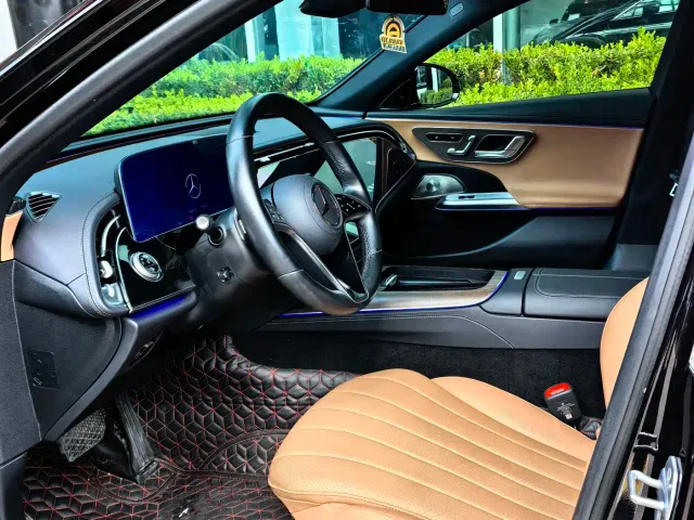 Mercedes-Benz E-Class — Фото автомобиля 6