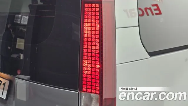 Hyundai Staria Staria 4WD Tourer 9 мест — Фото автомобиля 17