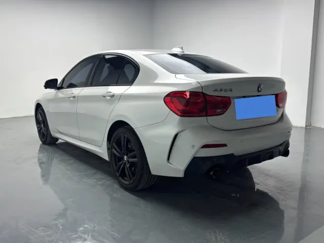 BMW 1 Series — Фото автомобиля 9
