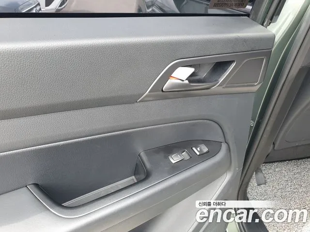 KG_Mobility_Ssangyong Rexton Новый Rexton Sport Khan Дизель 2.2 4WD — Фото автомобиля 20
