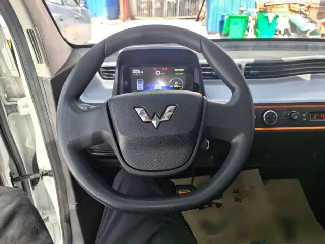 Wuling Hongguang Mini EV — Фото автомобиля 10