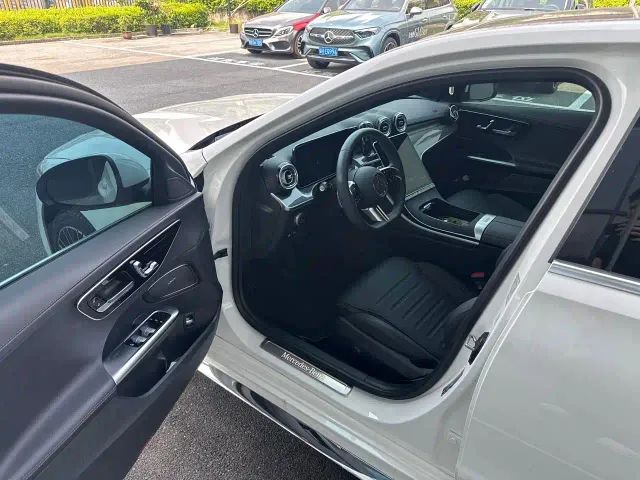 Mercedes-Benz C-Class — Фото автомобиля 8
