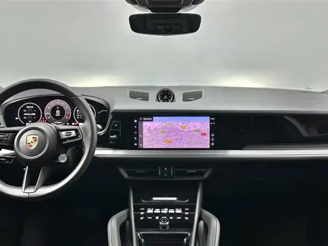 Porsche Cayenne — Фото автомобиля 9