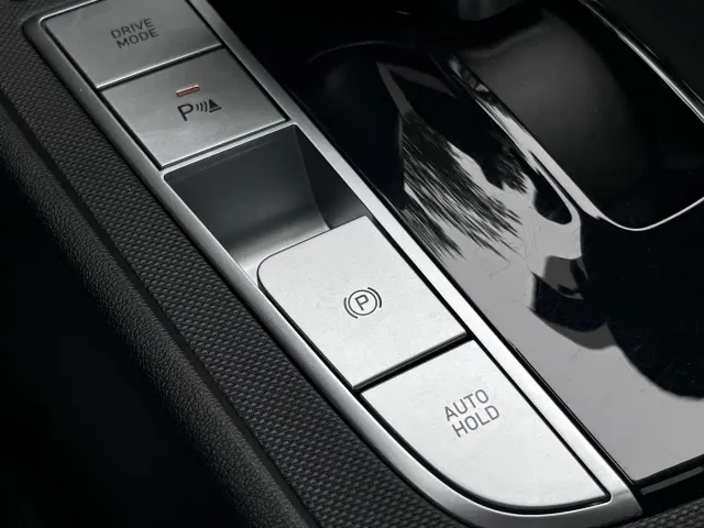 Hyundai Elantra — Фото автомобиля 25