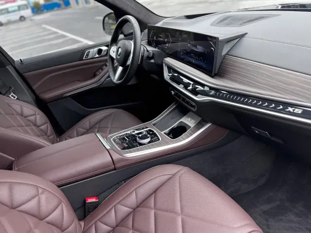 BMW X5 — Фото автомобиля 10