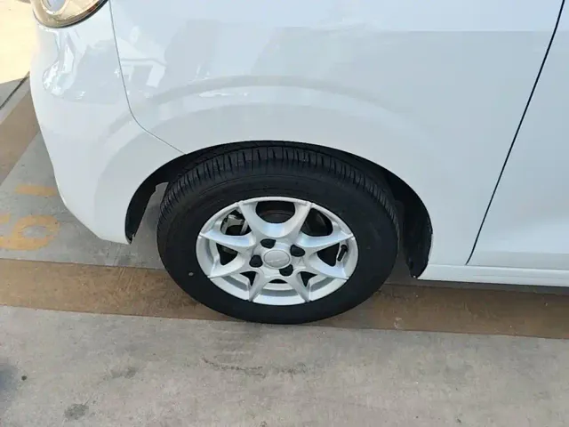 Roewe Clever — Фото автомобиля 22