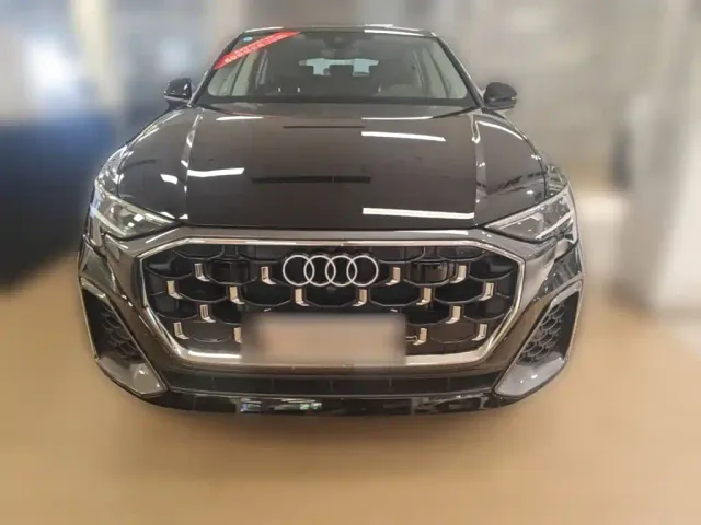 Audi Q8 — Фото автомобиля 4
