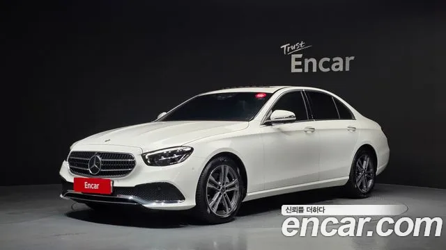 Фотография автомобиля — Mercedes-Benz E-Class W213