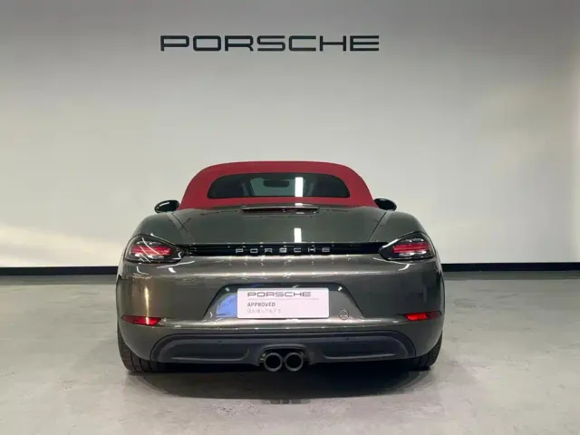 Porsche 718 — Фото автомобиля 5