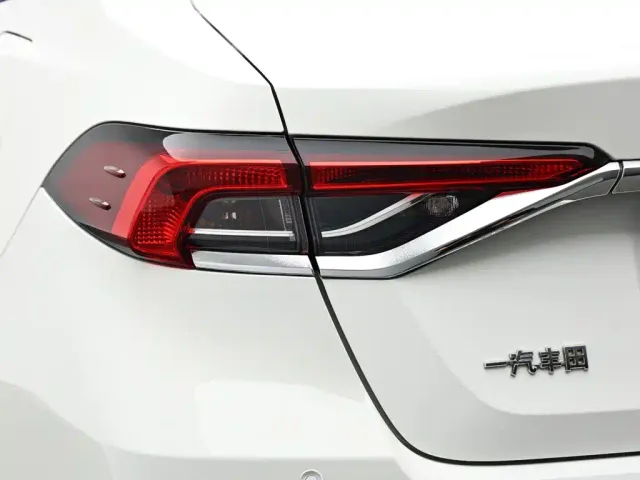 Toyota Corolla — Фото автомобиля 7