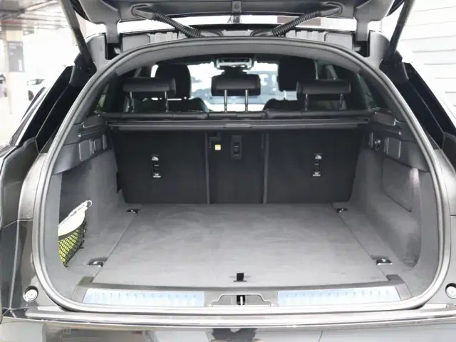 Land Rover Range Rover Velar — Фото автомобиля 28