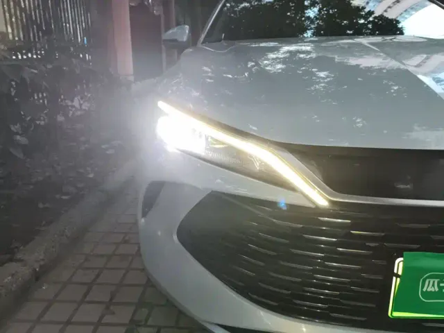 BYD Qin L — Фото автомобиля 7