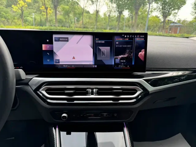 BMW 3 Series — Фото автомобиля 18