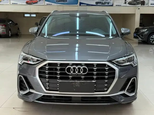 Audi Q3 — Фото автомобиля 2