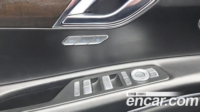 Genesis GV80 — Фото автомобиля 30