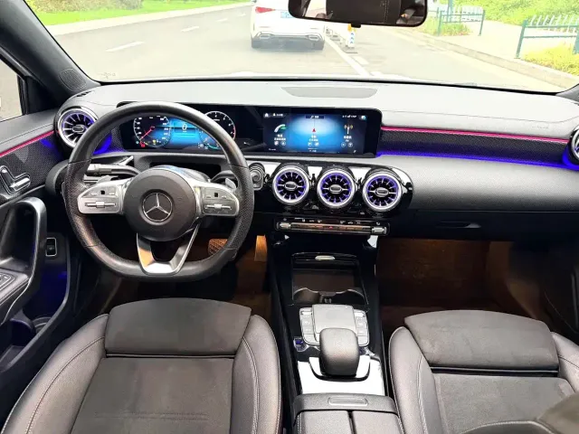 Mercedes-Benz A-Class — Фото автомобиля 6