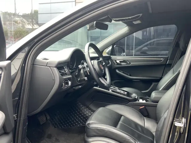 Porsche Macan — Фото автомобиля 4