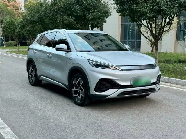 BYD Yuan PLUS — Фото автомобиля 3