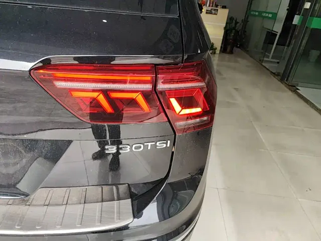 Volkswagen Tiguan L — Фото автомобиля 7