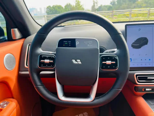 Li Auto L7 — Фото автомобиля 13