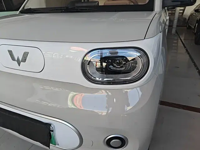 Wuling Hongguang Mini EV — Фото автомобиля 23
