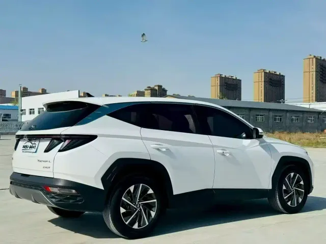 Hyundai Tucson — Фото автомобиля 9